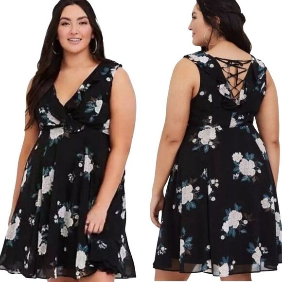 Torrid Baby Doll Skater Mini Dress Plus Sz 18 Black Floral Chiffon Lace-Up Back - Picture 2 of 12
